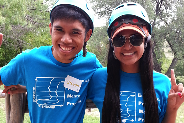 Economics Mentoring Program Helps Student Give Back, Hone Skills