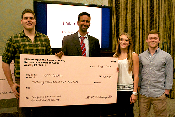 UT Undergrads Give $100,000 to Charity through Philanthropy Course