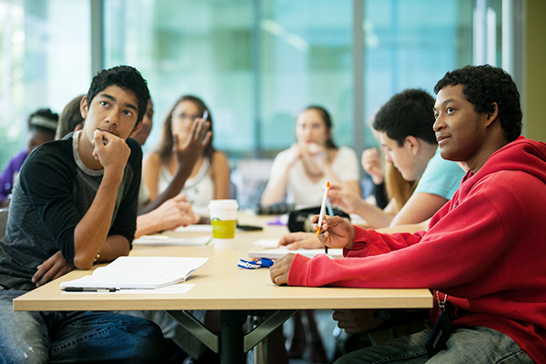 Freshmen Learn the Basics in LA 101