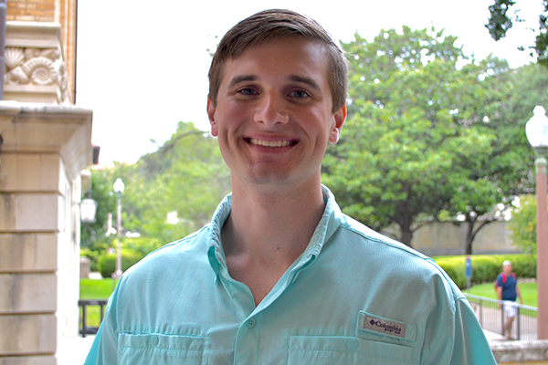 Economics Junior’s Snapchat Geofilter Business Takes Off