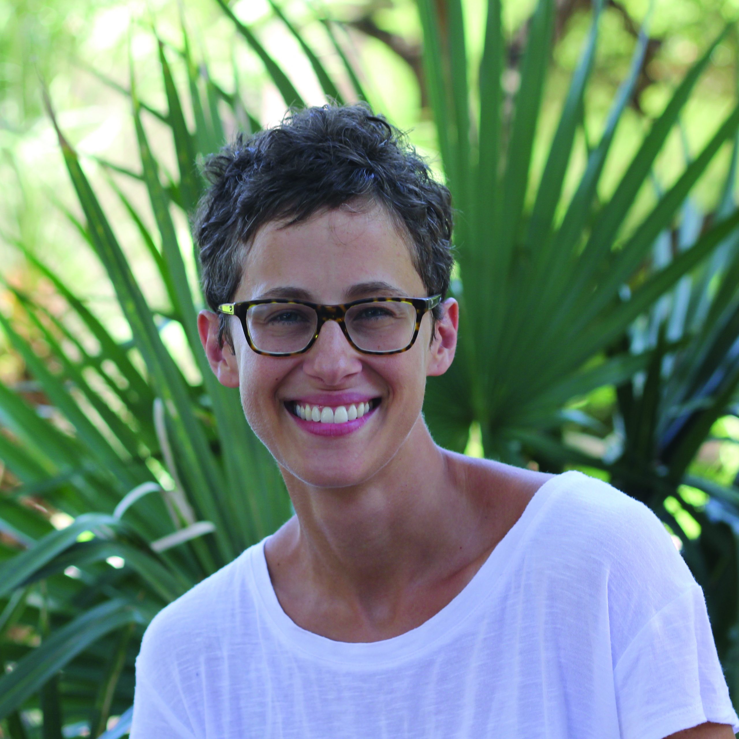 Her Neighbor’s Wife: Uncovering the Hidden History of Lesbian Desire in Post-war American Marriage